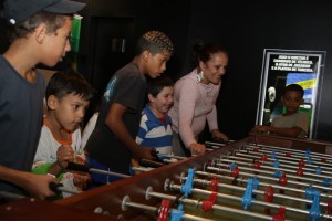 Filme sobre futebol e ditadura abre a Mostra Competitiva Filme sobre futebol e ditadura abre a Mostra Competitiva